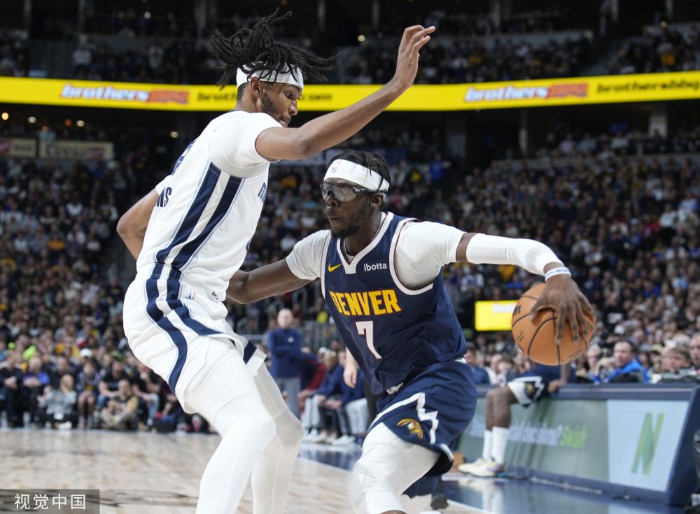 两人无论在 两人无论在